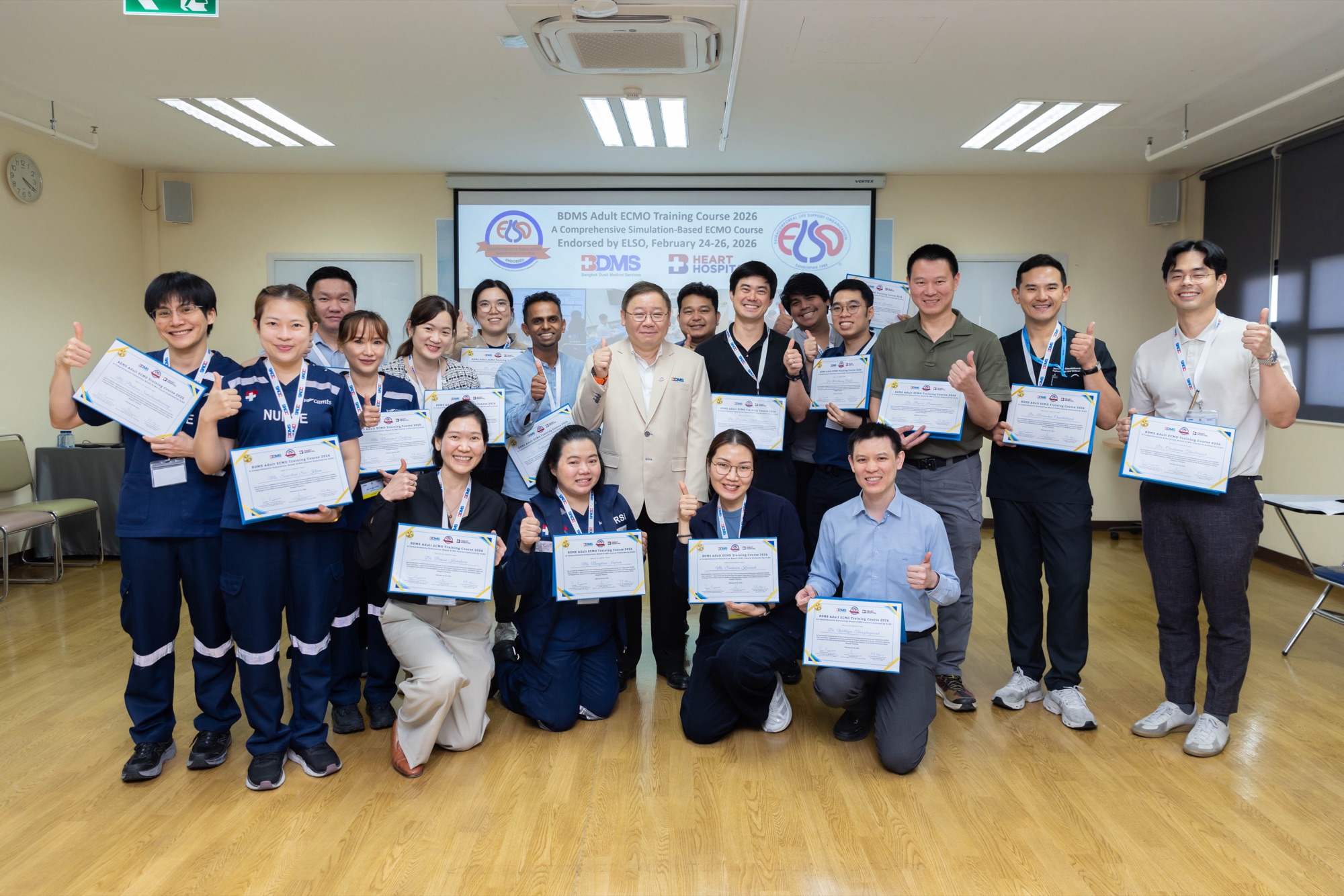 BDMS Adult ECMO Training Course 2026 &ndash; certificate presentation